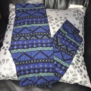 Lularoe leggings. One Size (00-12). Worn twice.